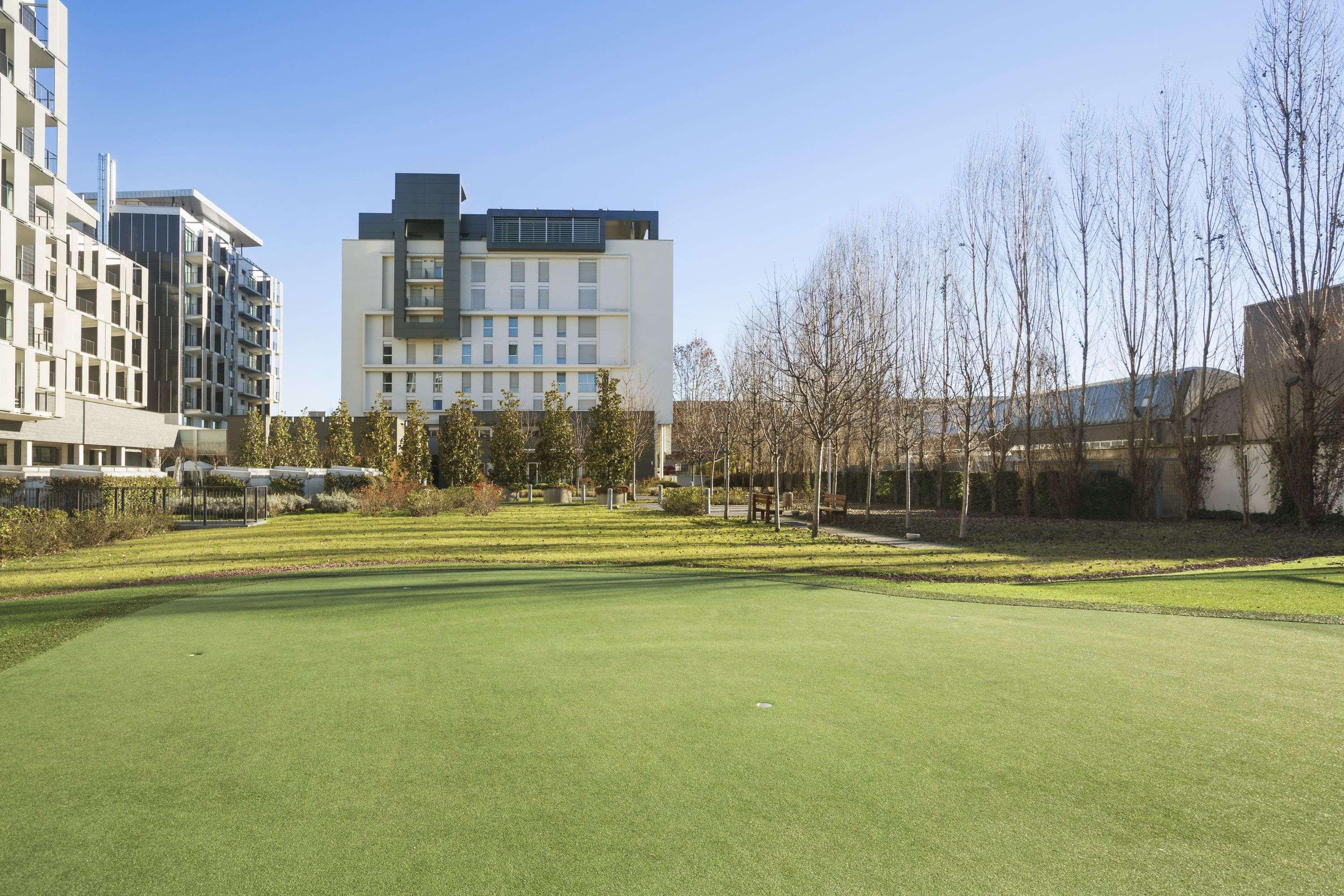 Ramada Plaza Milano Hotel Exterior photo